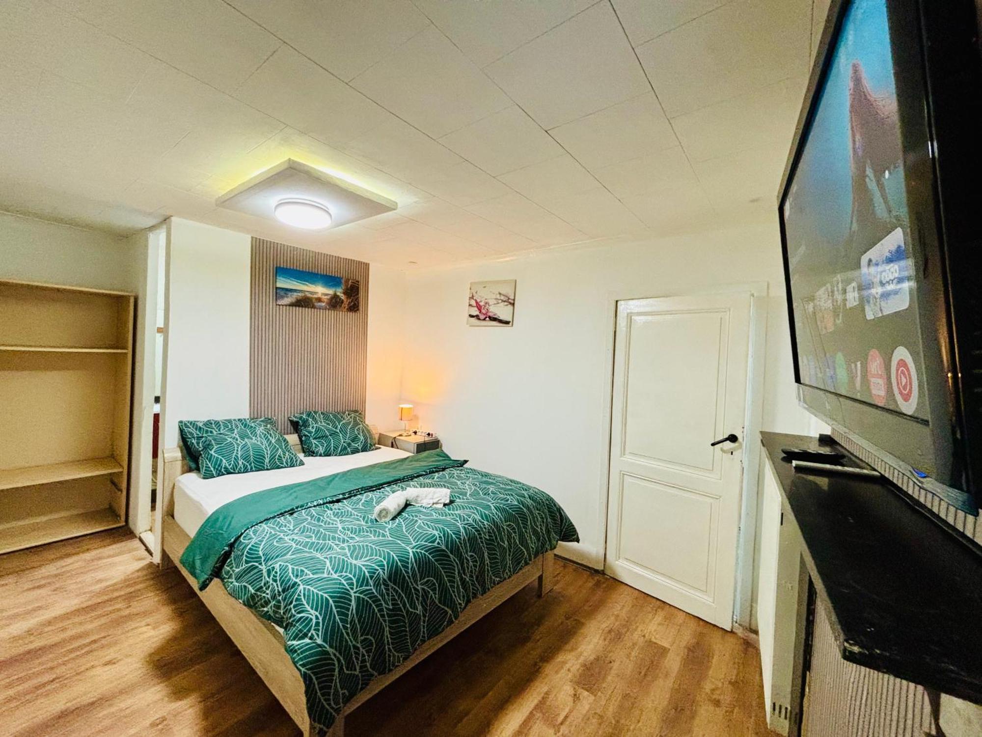 Cozy&Calm Room With Ensuite Heers Exteriör bild